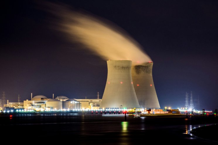 Kamer wil vier grote kerncentrales bouwen