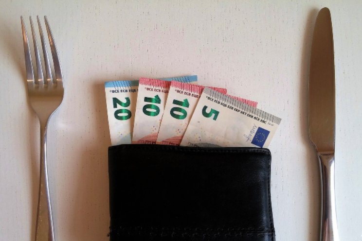 Lonen met 7,7% omhoog Lonen met 7,7% omhoog