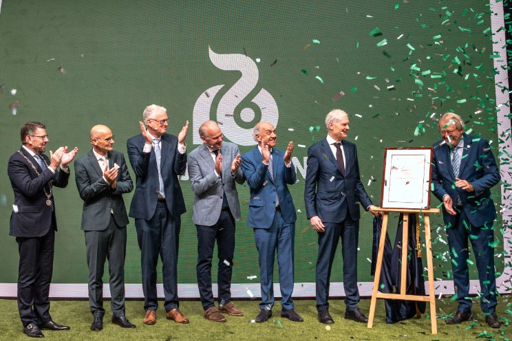 Rijk Zwaan ontvangt predicaat Koninklijk Rijk Zwaan ontvangt predicaat Koninklijk